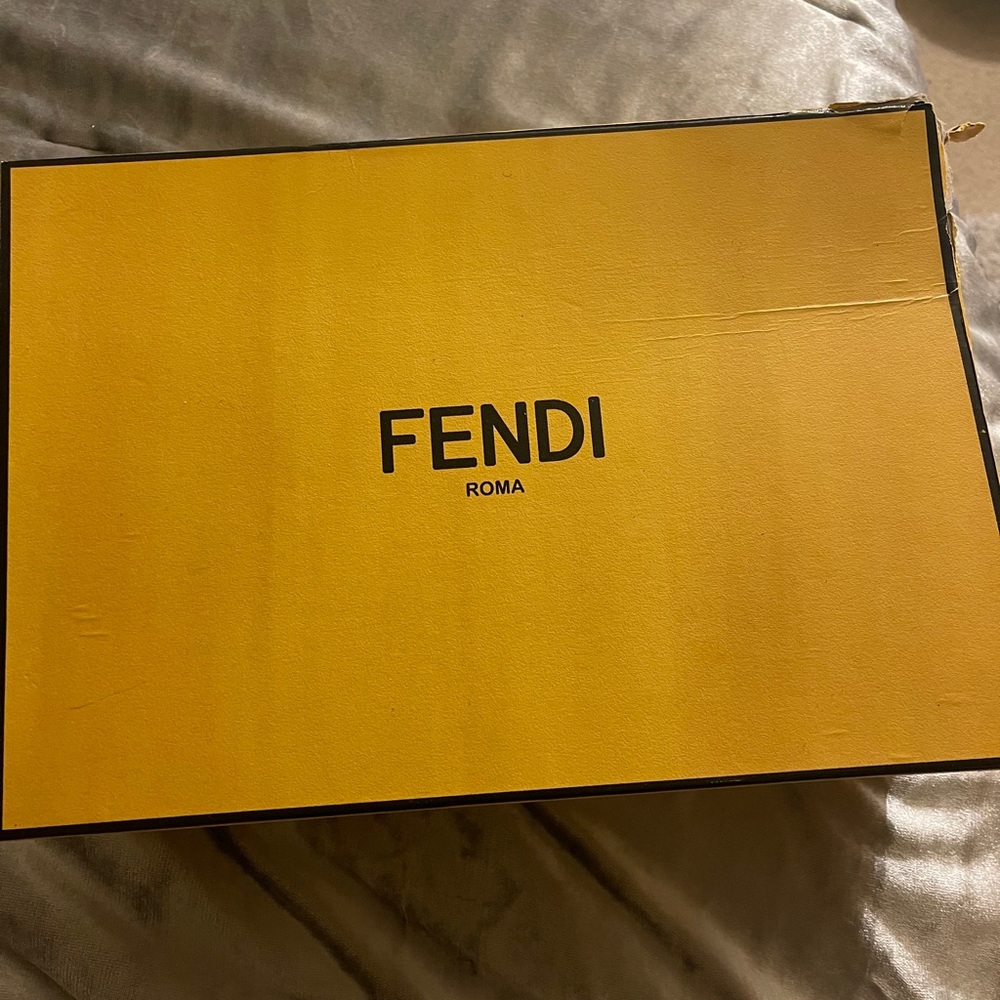 Fendi Men’s Sneakers size 10